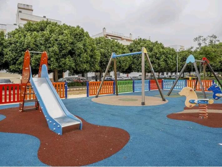 Apartamento Con Patio Y Piscina Cerca De Sevilla La Algaba Екстериор снимка