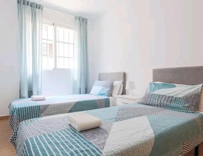 Apartamento Con Patio Y Piscina Cerca De Sevilla La Algaba Екстериор снимка