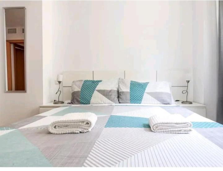 Apartamento Con Patio Y Piscina Cerca De Sevilla La Algaba Екстериор снимка